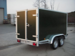 Gesloten bakaanhangwagen dubbelas ongeremd 750kg-2m57x1m52x1m80